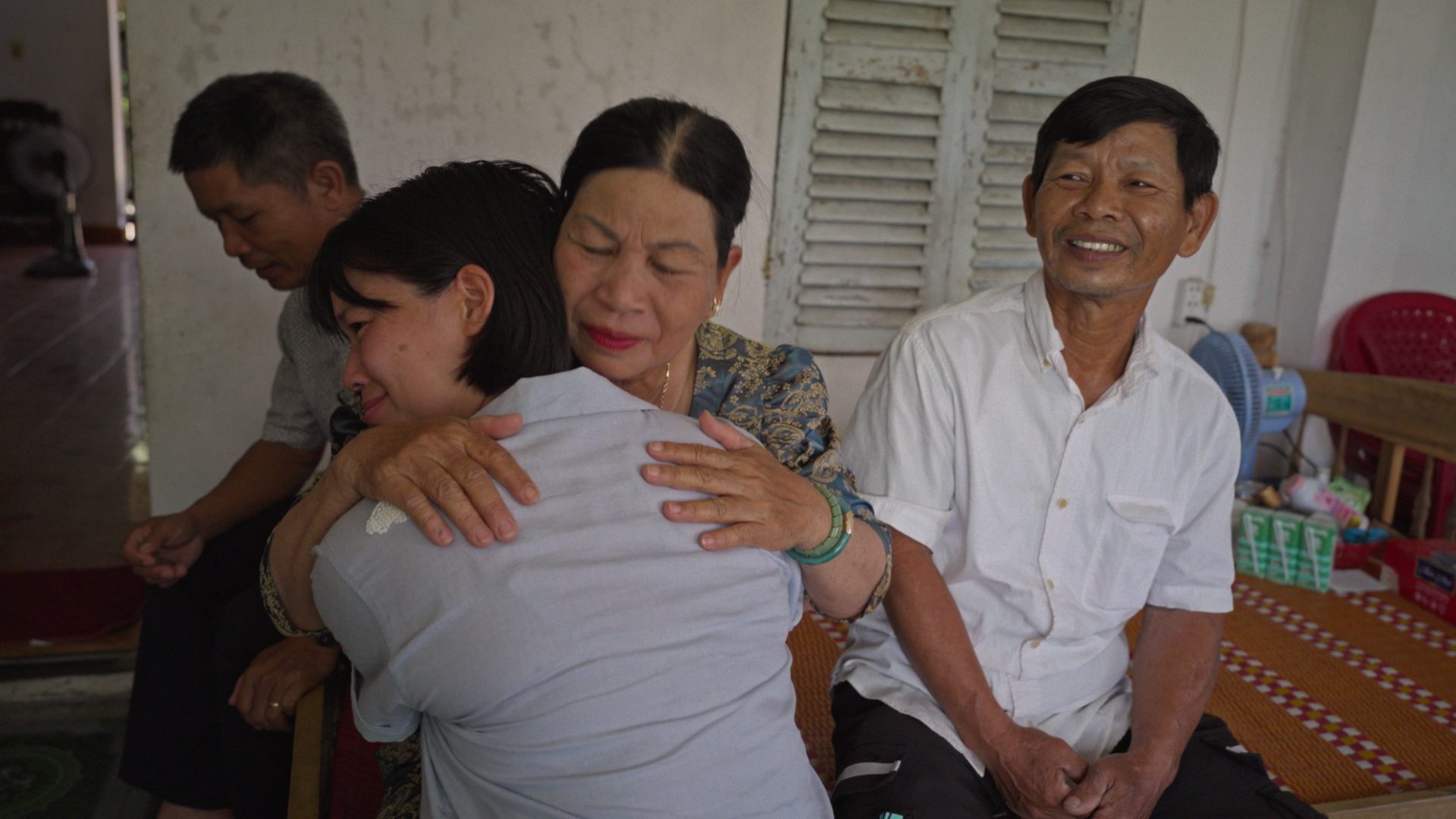 BAS_BOOK_ASHLEY_DUONG_STILL_4